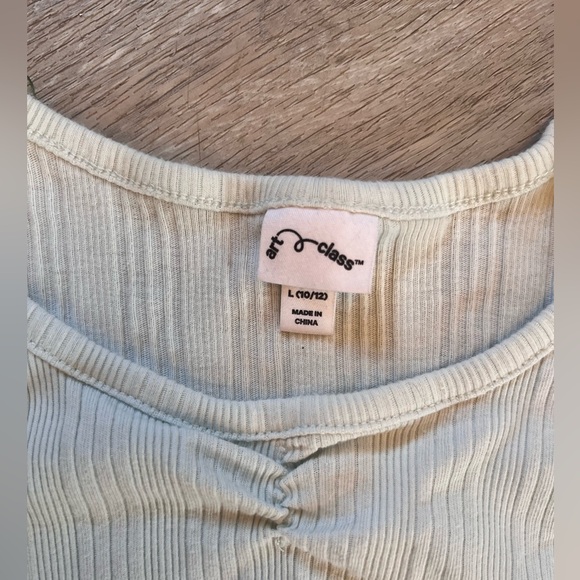 Girl’s Ribbed Top - Picture 2 of 2